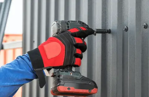 Travaux de zinguerie - Saint-Jean-de-Serres